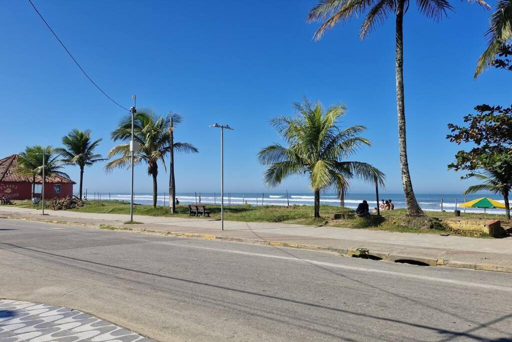 Holiday home Casa Dos Sonhos - Pe Na Areia, Churrasqueira, Monitoramento 24 Itanhaem