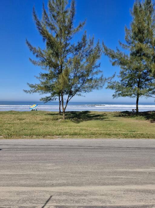 Casa Dos Sonhos - Pe Na Areia, Churrasqueira, Monitoramento 24 Holiday home *
